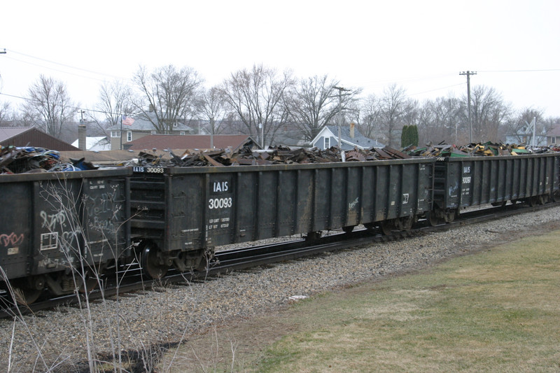 IAIS 30093 at Ladora, IA, on 18-Mar-2005