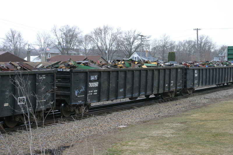 IAIS 30097 at Ladora, IA, on 18-Mar-2005