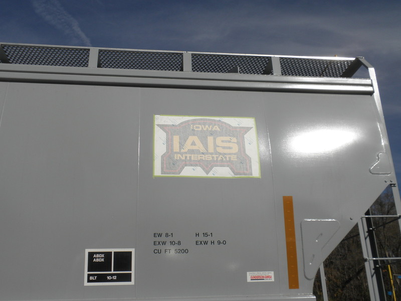 IAIS 4011 at Council Bluffs, IA, on 7 Nov 2012.  IAIS herald was just taped on the car at this point to test placement for management approval.