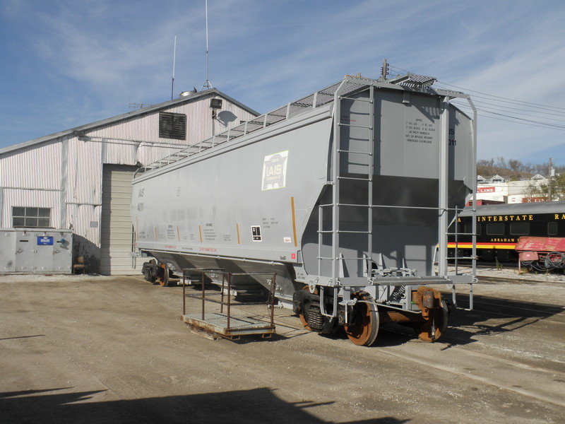 IAIS 4011 at Council Bluffs, IA, on 7 Nov 2012.