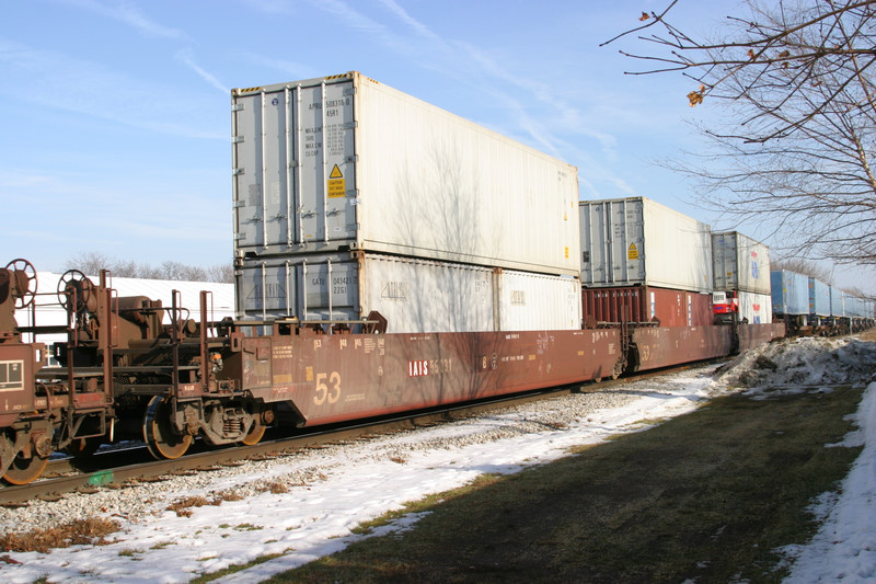 IAIS 55031B at Walcott, IA, on 27-Dec-2005