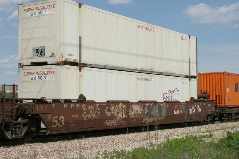 IAIS 55044B at Iowa City, IA, on 1-Jun-2006