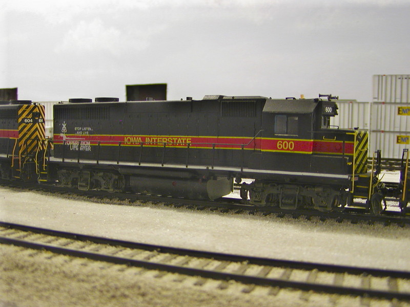 IAIS GP38 600