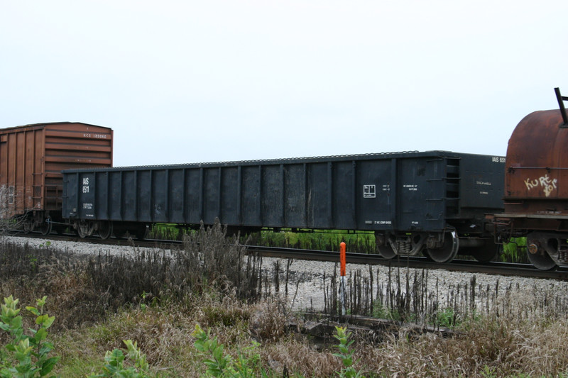 IAIS 6511 just west of Atalissa, IA on 28-Aug-2004