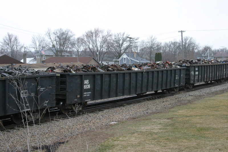 IAIS 6536 at Ladora, IA, on 18-Mar-2005