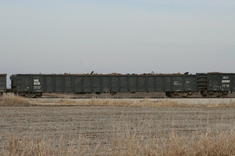 IAIS 6536 on CBBI at Walcott, IA, on 28-Dec-2006