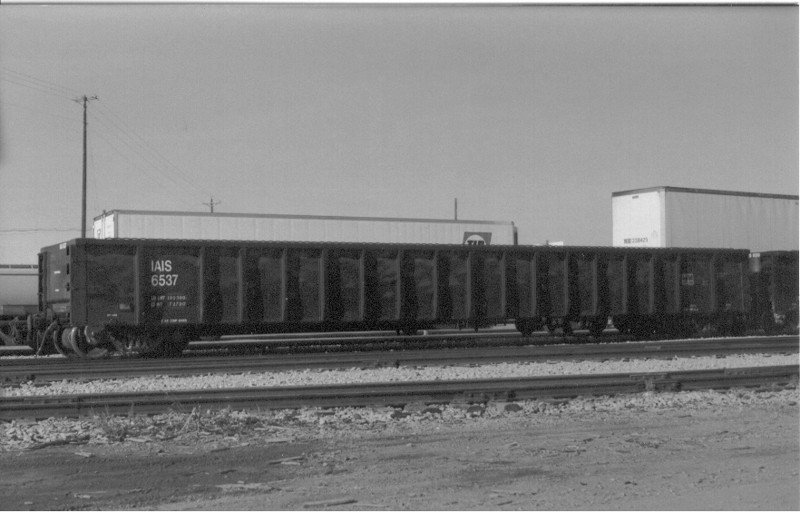 IAIS 6537 at Council Bluffs, IA, on 7-Oct-2000