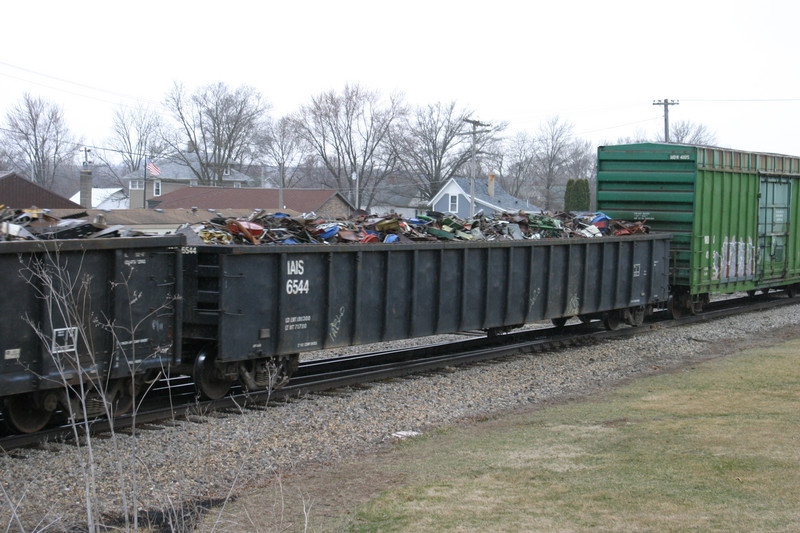 IAIS 6544 at Ladora, IA, on 18-Mar-2005