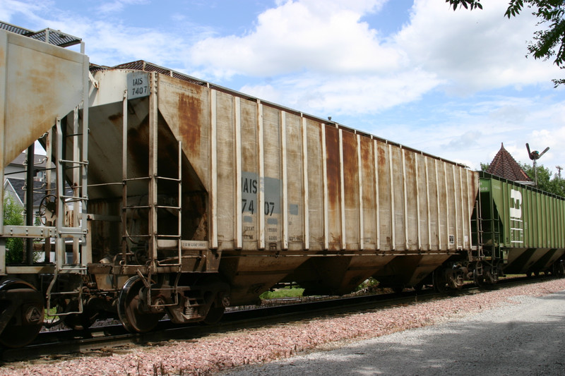 IAIS 7407 at Iowa City, IA, on 7-Aug-2004