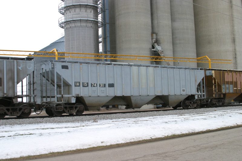 IAIS 7431 at Kellogg, IA, on 30-Dec-2005