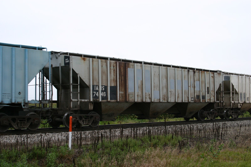 IAIS 7446 at Atalissa, IA, during Aug 2004