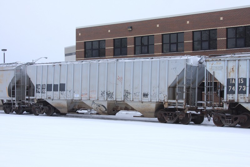 IAIS 7455 at Moline, IL, on 27 Dec 2010