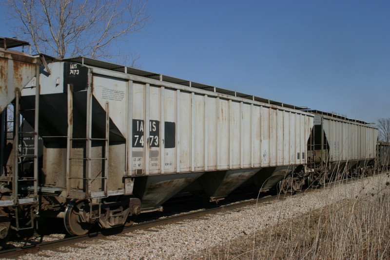 IAIS 7473 at Homestead, IA, on 16-Mar-2005