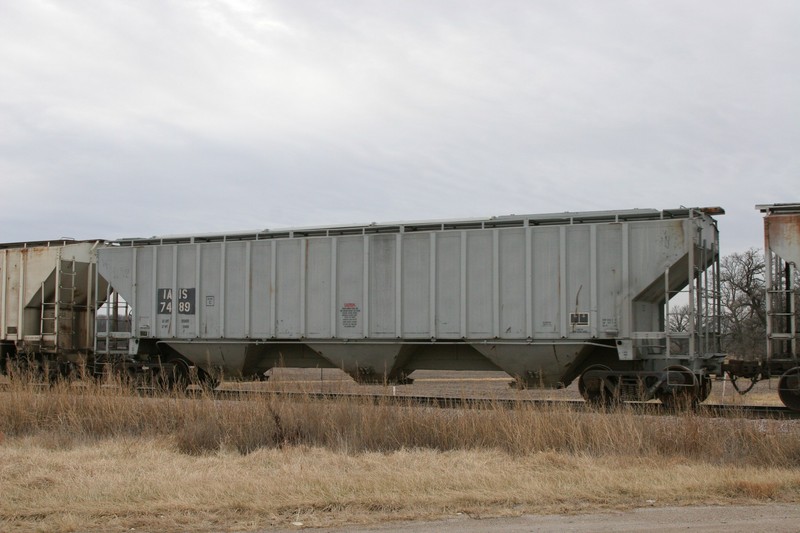 IAIS 7489 at West Liberty, IA, on 27-Dec-2006