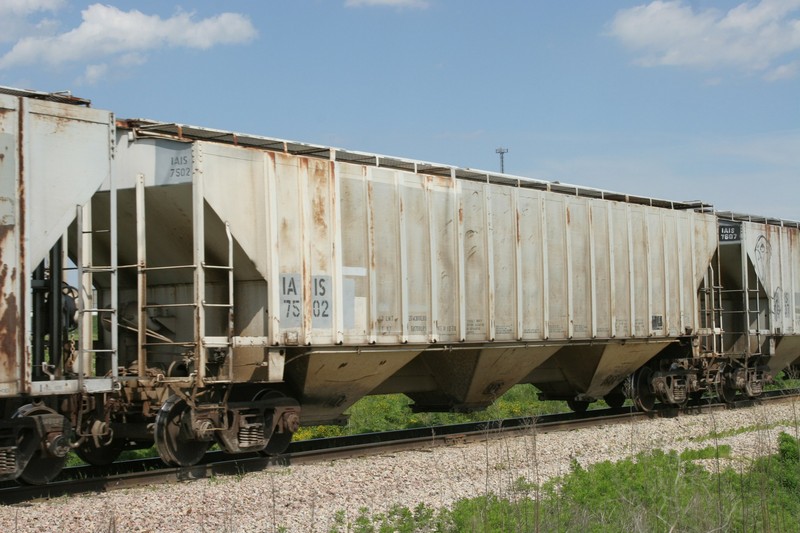 IAIS 7502 in Iowa City, IA, on 1-Jun-2006