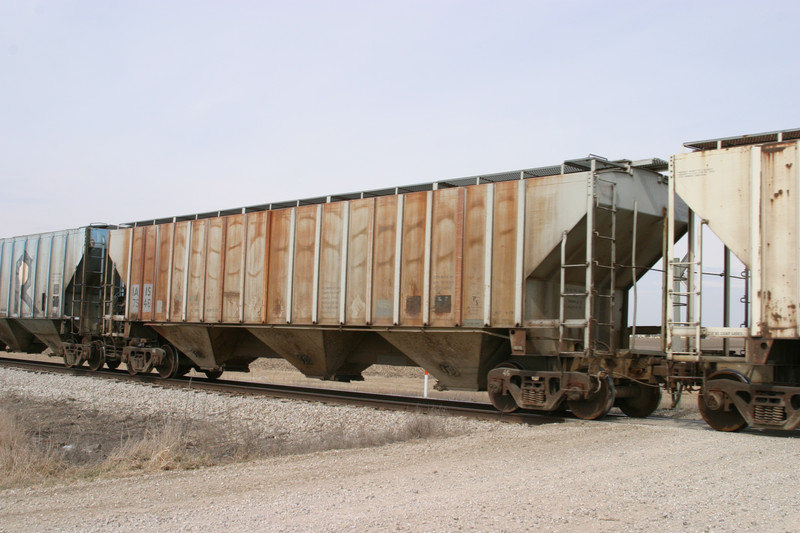 IAIS 7546 at Walcott, IA, on 18-Mar-2005