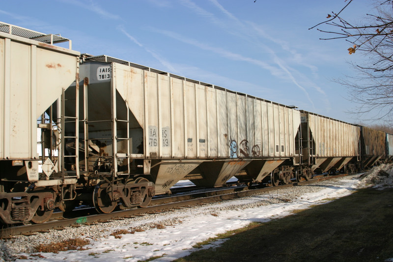 IAIS 7613 at Walcott, IA, on 27-Dec-2005