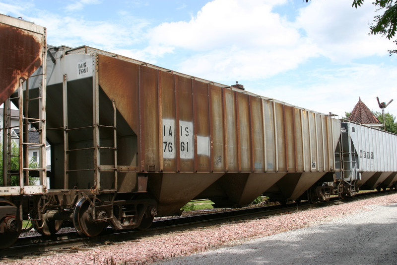 IAIS 7661 at Iowa City, IA, on 7-Aug-2004