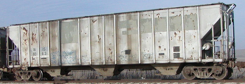 IAIS 8063 at Atlantic (Atlantic Spur), IA, on 29-Dec-2004