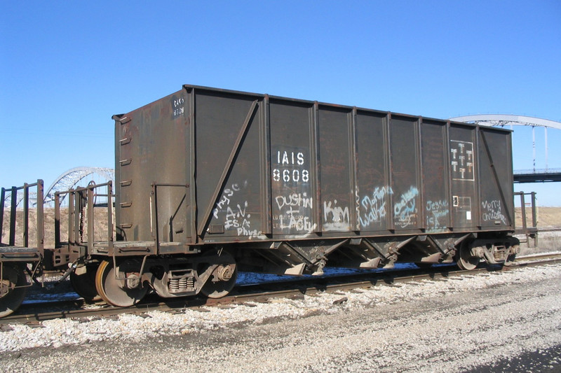 IAIS 8608 in Rock Island, IL on 11-Feb-2005.