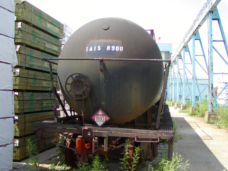 IAIS 8900 on 11-Jul-2003 at Blue Island, IL