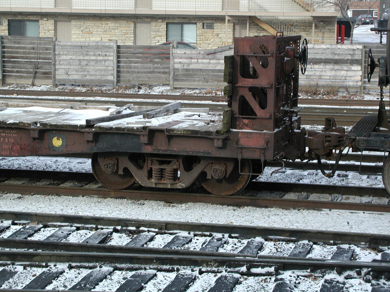 IAIS 9002 at Iowa City, IA, on 23-Dec-2001.