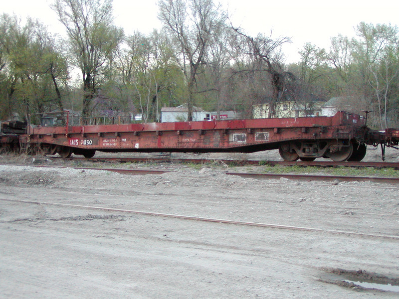 IAIS 9050 at Council Bluffs, IA, on 25-Apr-2002