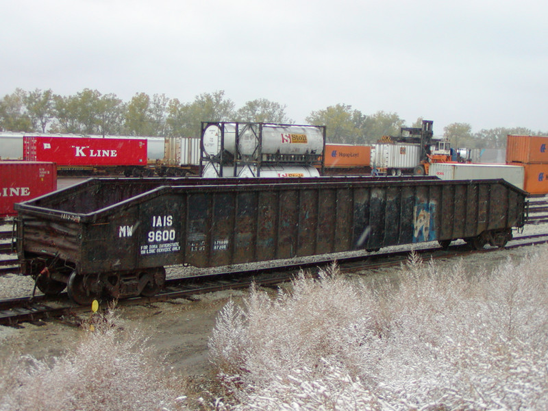 IAIS 9600 at Council Bluffs, IA, on 23-Oct-2002