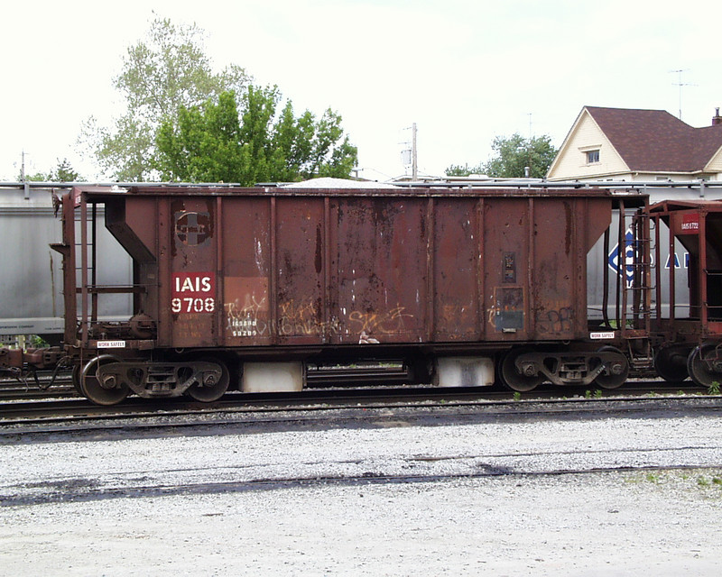 IAIS 9708 at Iowa City, IA, on 13-May-2000