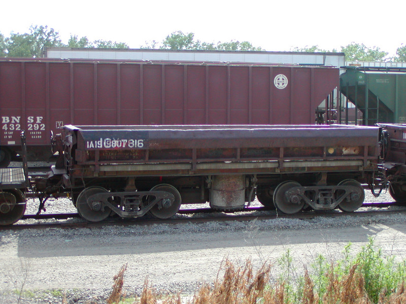 IAIS 9801 at Council Bluffs, IA, on 27-Jun-2003