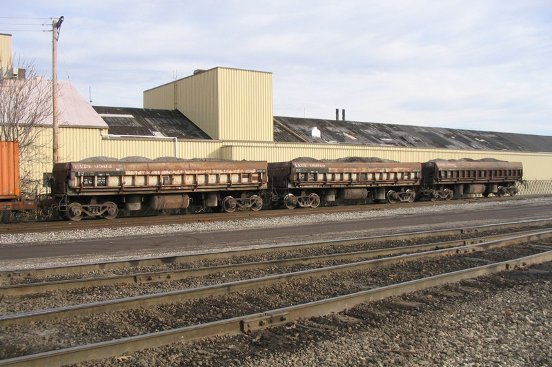 IAIS 9803, 9804, 9805 in Rock Island, IL on 12/4/04.