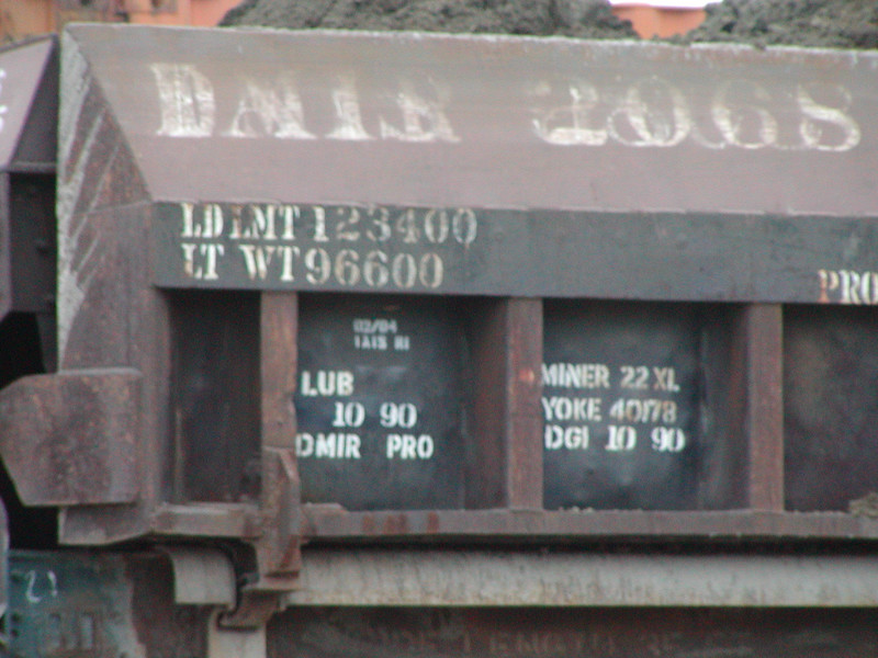 IAIS 9805 at Council Bluffs, IA, on 20-Oct-2004