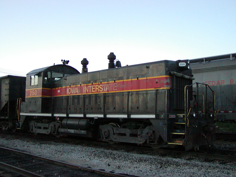 IAIS 250 at Rock Island IL on 12-Jul-2003.