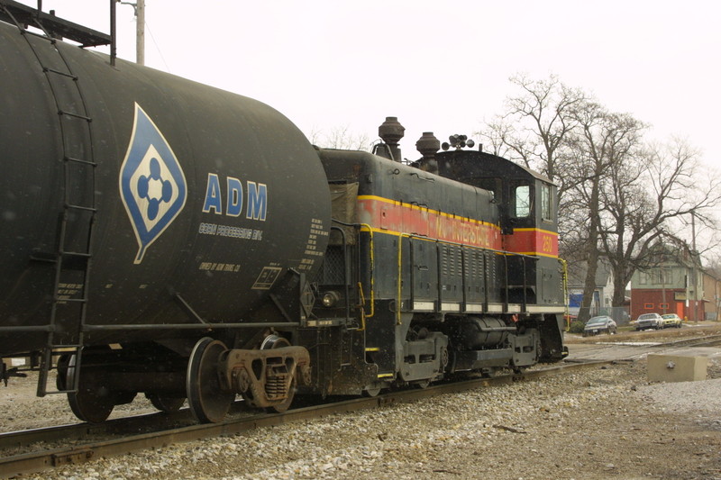 IAIS 250 at Davenport, IA on 26-Dec-2001