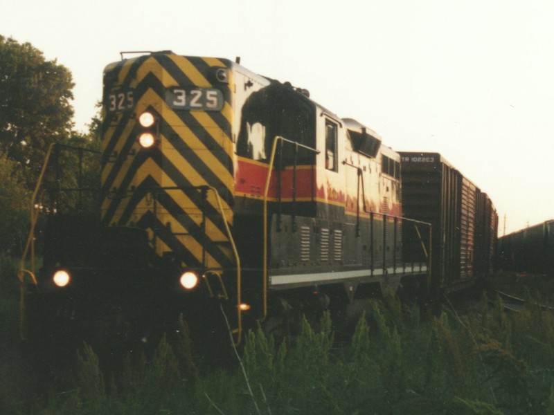 IAIS 325 at Altoona, IA on 31-May-1994