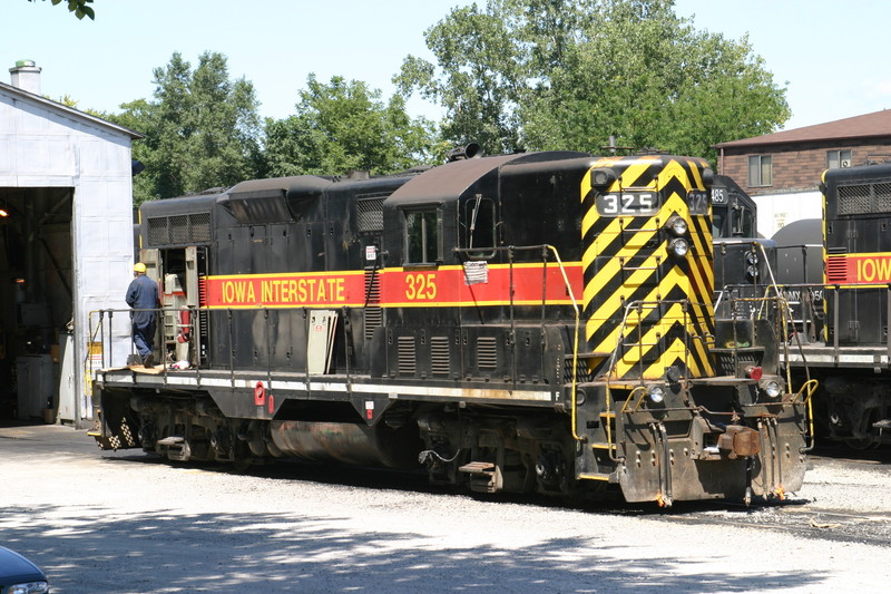 IAIS 325 in Iowa City, IA, on 9 Aug 2004