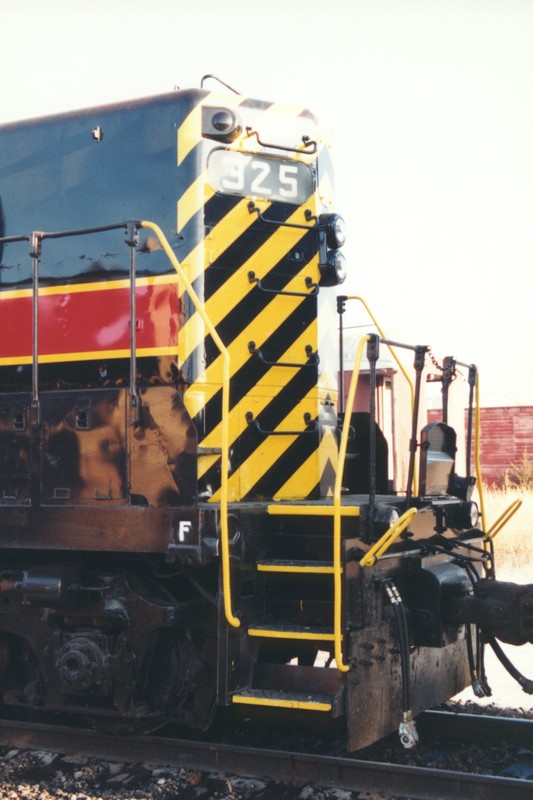 IAIS 325 at Altoona, IA on 15-Feb-1994