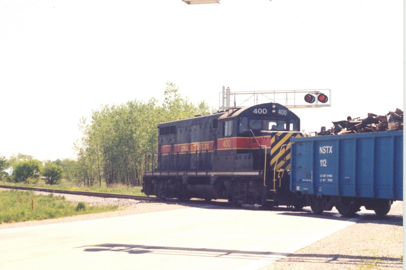 IAIS 400 at Atalissa, IA on 13-Dec-1997