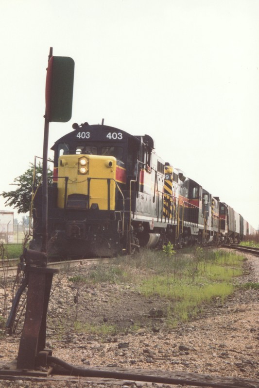 IAIS 403 at Altoona, IA on 01-Aug-1993