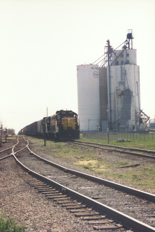 IAIS 403 at Altoona, IA on 18-Apr-1994