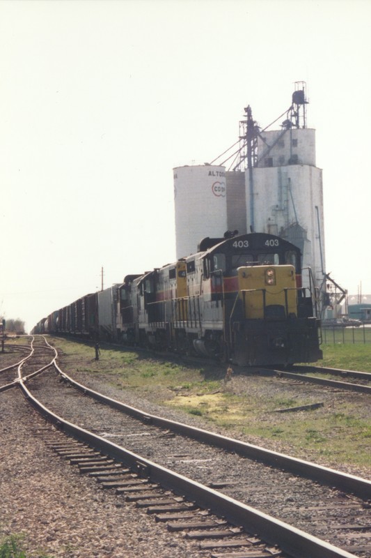 IAIS 403 at Altoona, IA on 18-Apr-1994
