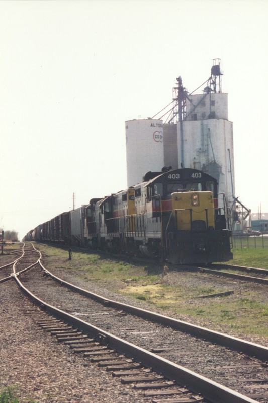 IAIS 403 at Altoona, IA on 18-Apr-1994