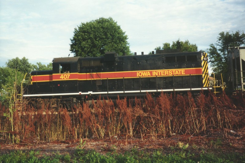 IAIS 407 at Altoona, IA on 01-Jul-1992