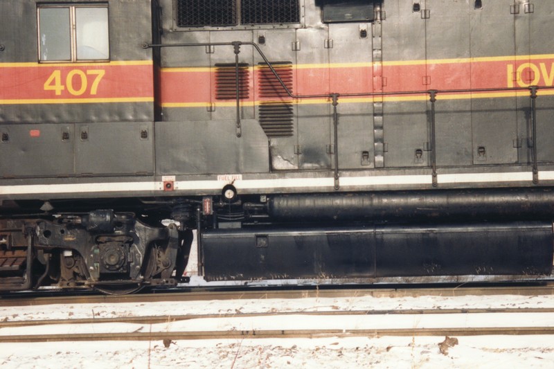 IAIS 407 at Altoona, IA on 29-Dec-1993