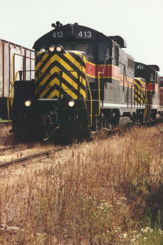 IAIS 413 at Altoona, IA on 28-Jul-1994