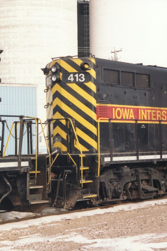 IAIS 413 at Altoona, IA on 29-Dec-1993