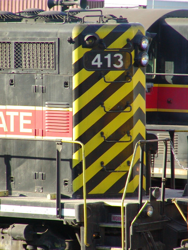 IAIS 413 at Council Bluffs, IA on 02-Oct-2001