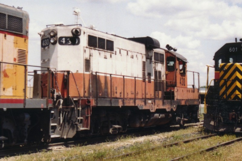 IAIS 430 at Altoona, IA on 10-Jun-1993