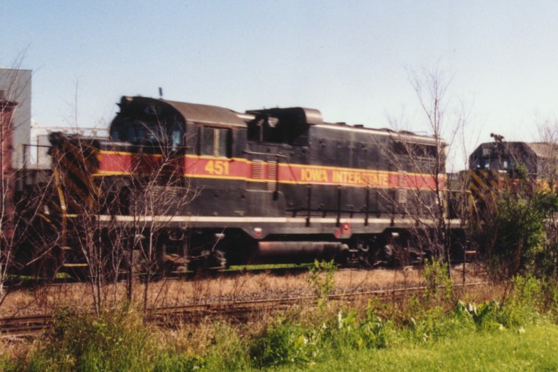 IAIS 451 at Altoona, IA on 01-Jul-1993