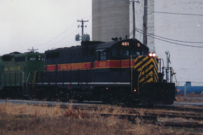 IAIS 451 at Altoona, IA on 01-Nov-1993